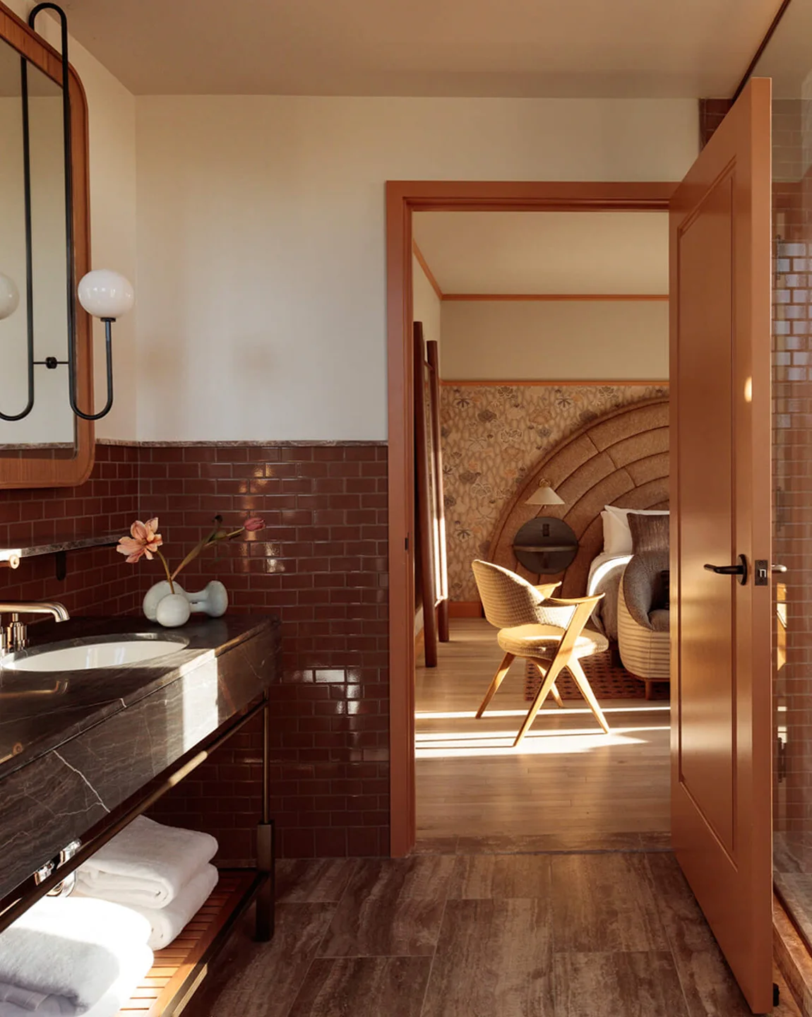 Azimi Studio — left panel